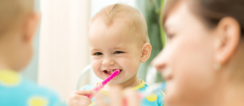 Ihr Zahnarzt in Fürth | Kariesprävention bei Säuglingen und Kleinkindern